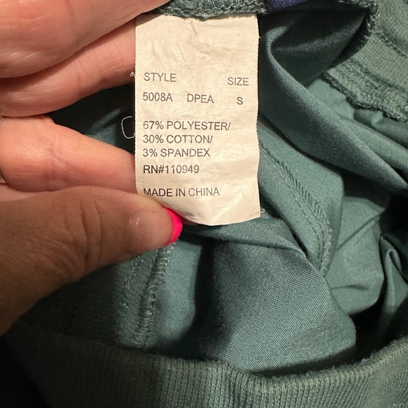 Nu Dimension Stretch Scrub Set – Pea Green Jacket (S) & Pants (S) – EUC - Picture 8 of 8